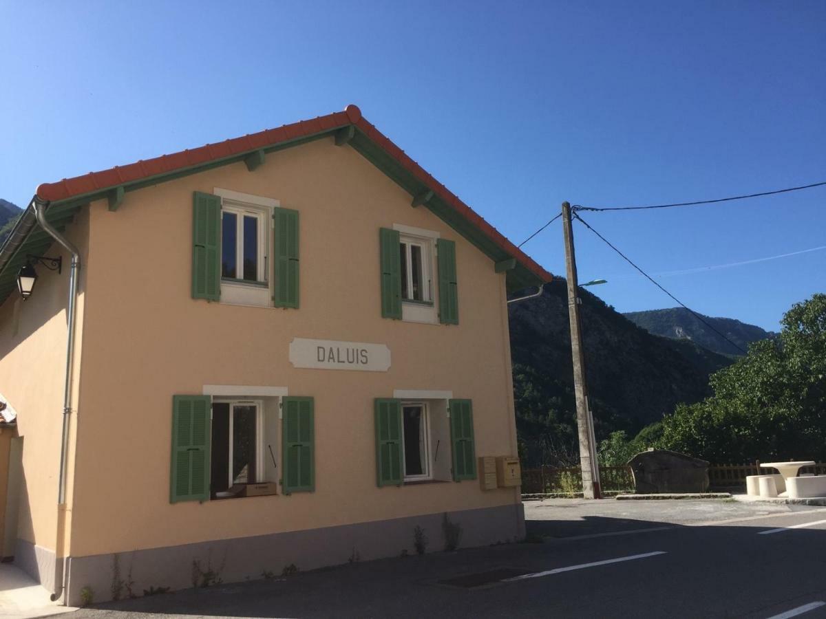 Gite De La Fontaine Gorges De Daluis Kültér fotó